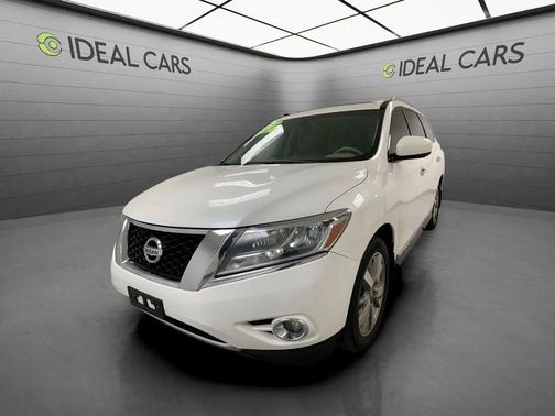 DIAMOND WHITE 2015 Nissan Pathfinder Platinum