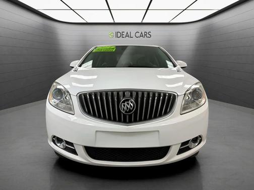 Summit White 2014 Buick Verano Base