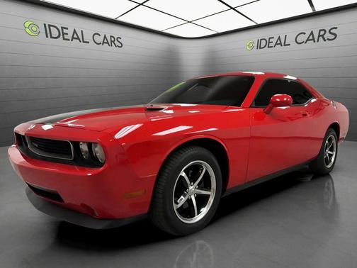 Inferno Red Crystal Pearlcoat 2010 Dodge Challenger SE
