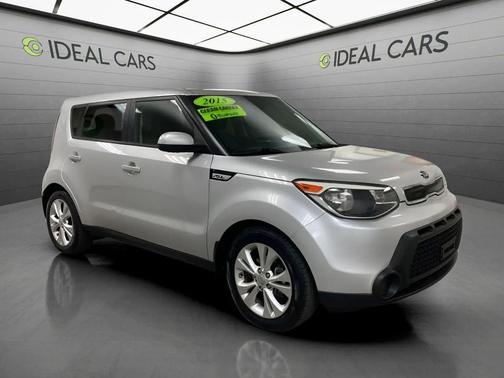 Bright Silver 2015 Kia Soul +