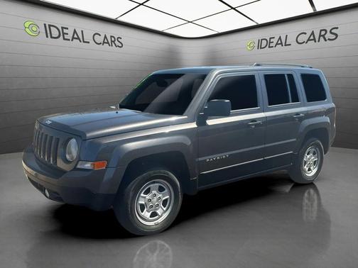 Granite Crystal Metallic Clearcoat 2016 Jeep Patriot Sport