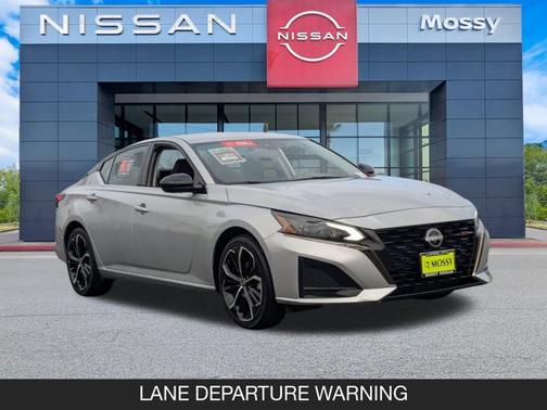 2023 Nissan Altima 2.5 SR