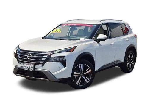 Pearl 2025 Nissan Rogue SL