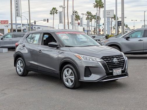 2022 Nissan Kicks S