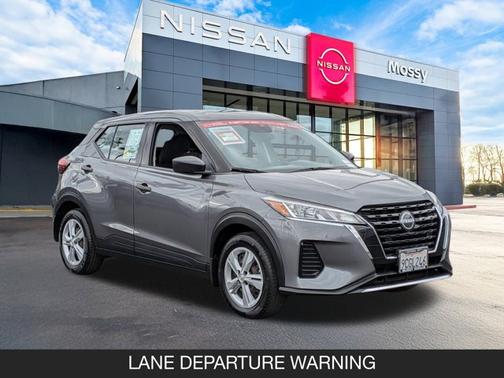 2022 Nissan Kicks S