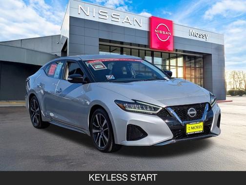2023 Nissan Maxima SV