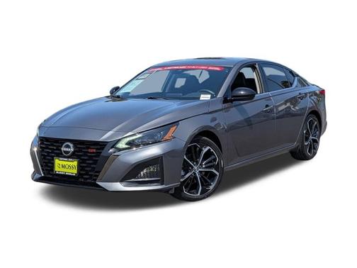Gun Metallic 2025 Nissan Altima SR