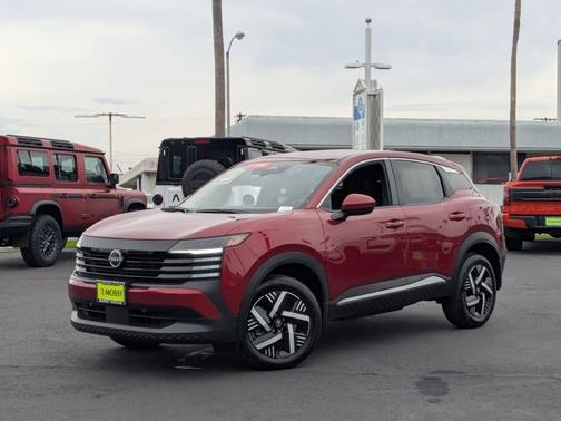 2025 Nissan Kicks SV