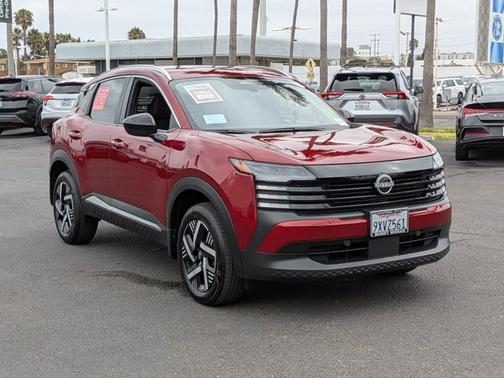 Scarlet Ember T 2026 Nissan Kicks SV