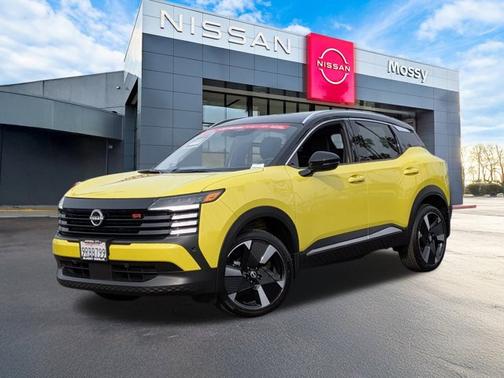 2025 Nissan Kicks SR