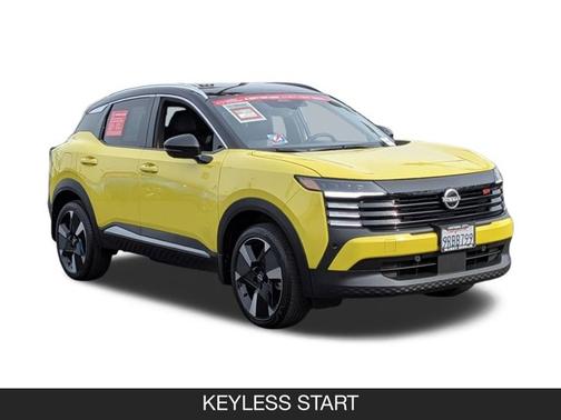 2025 Nissan Kicks SR