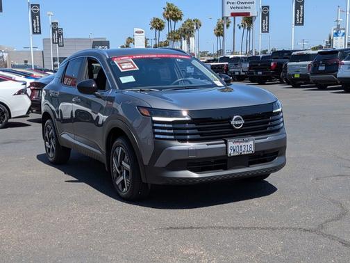 Gun Metallic 2026 Nissan Kicks SV