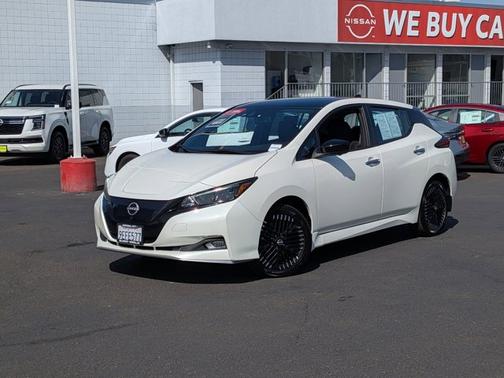 2023 Nissan Leaf SV PLUS