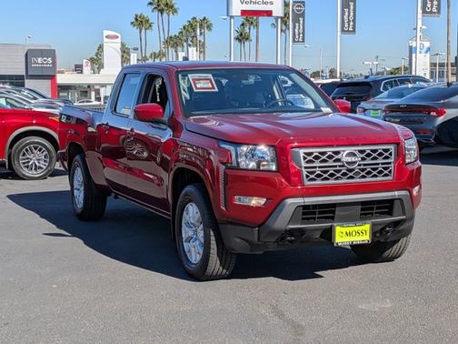 2022 Nissan Frontier SV