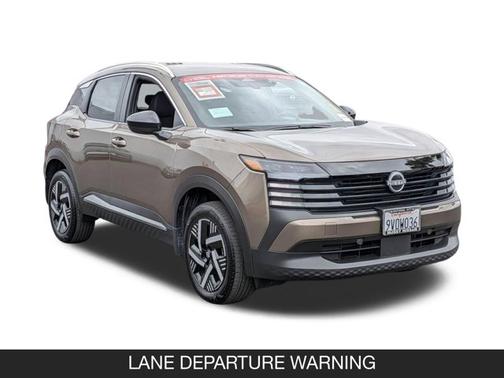 Canyon Bronze M 2026 Nissan Kicks SV