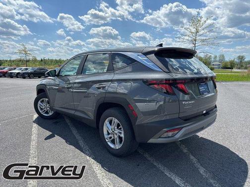 Hampton Gray 2026 Hyundai TUCSON SE