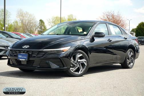 Black 2024 Hyundai ELANTRA Limited