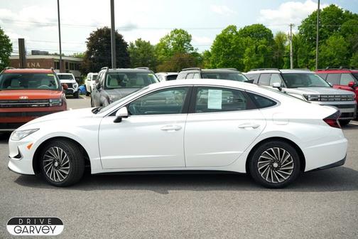 2021 Hyundai SONATA Hybrid SEL