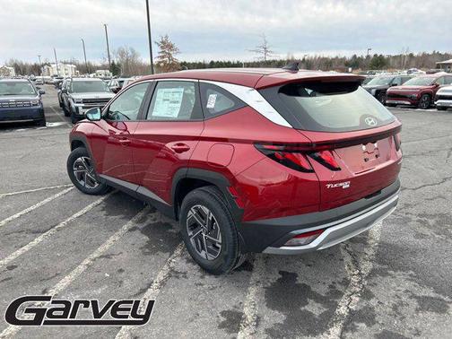 Ultimate Red 2026 Hyundai TUCSON Hybrid Blue SE