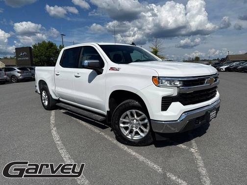 Summit White 2022 Chevrolet Silverado 1500 LT