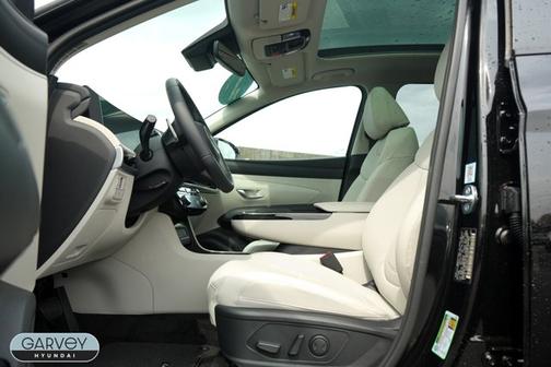 Black 2025 Hyundai TUCSON Hybrid SEL Convenience