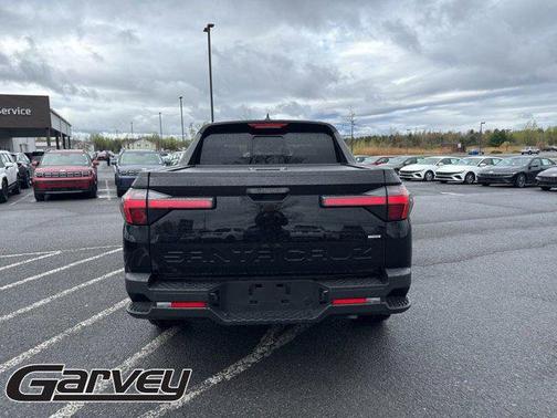 Phantom Black 2026 Hyundai SANTA CRUZ SEL Activity