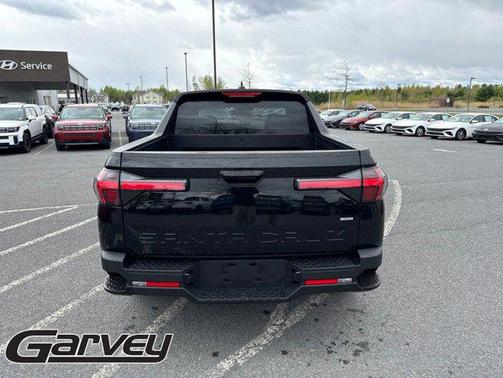 Phantom Black 2026 Hyundai SANTA CRUZ SE