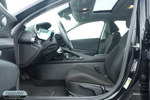 Black 2024 Hyundai ELANTRA SEL