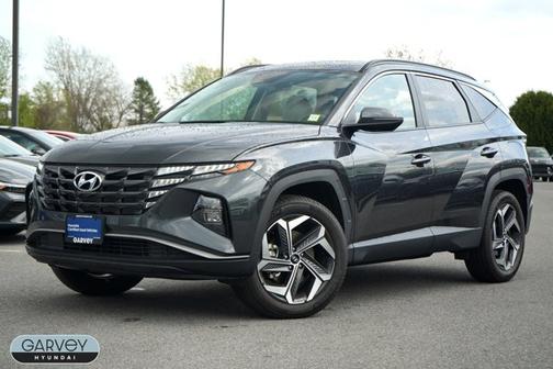 Gray 2024 Hyundai TUCSON SEL
