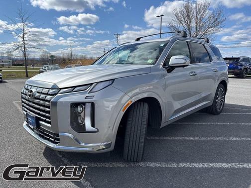Typhoon Silver 2023 Hyundai PALISADE Calligraphy