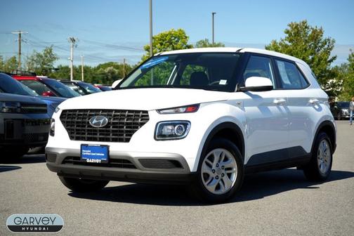2022 Hyundai VENUE SE