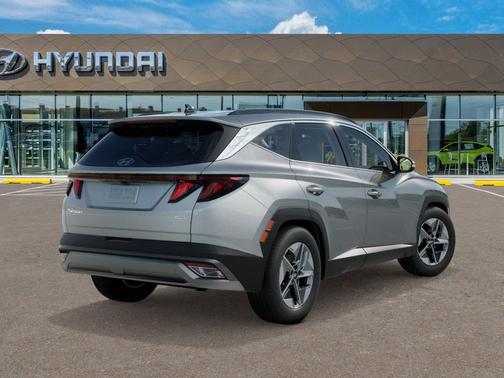 Shimmering Silver 2026 Hyundai TUCSON SEL
