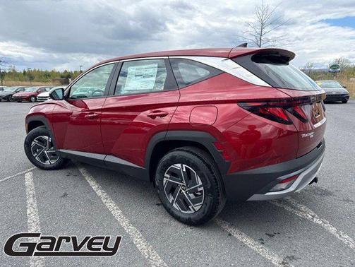 Ultimate Red 2026 Hyundai TUCSON Hybrid Blue SE