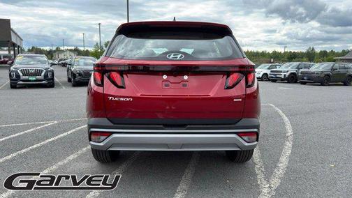 Ultimate Red 2026 Hyundai TUCSON SE