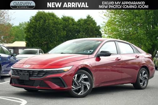 Red 2025 Hyundai ELANTRA SEL Sport