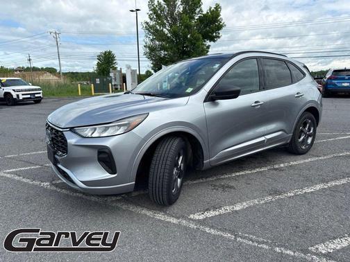 Iconic Silver Metallic 2023 Ford Escape ST-Line