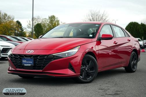 2022 Hyundai ELANTRA SEL