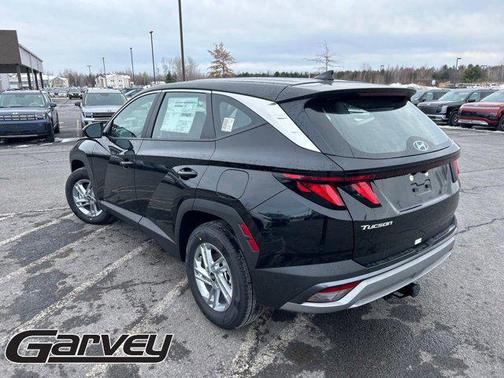 Phantom Black 2026 Hyundai TUCSON SE