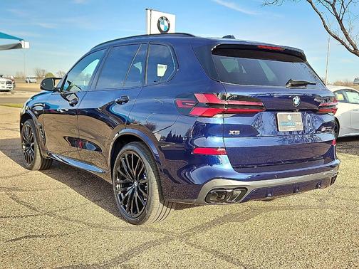 2026 BMW X5 M60i