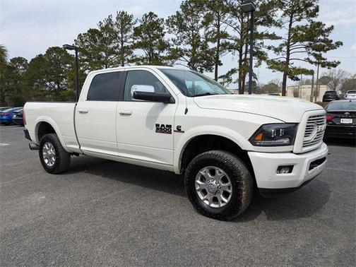 2018 RAM 3500 Laramie Crew Cab 4x4 6'4' Box