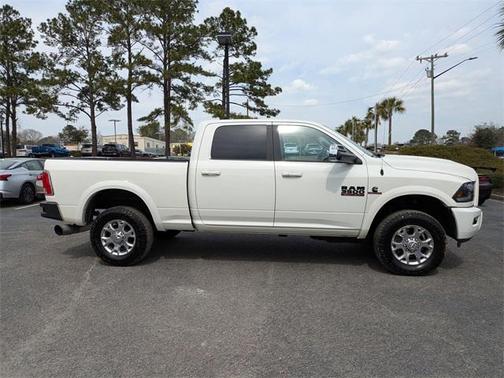 2018 RAM 3500 Laramie Crew Cab 4x4 6'4' Box