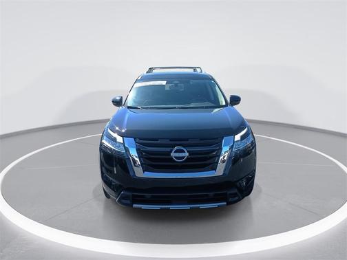 2024 Nissan Pathfinder SL 4WD
