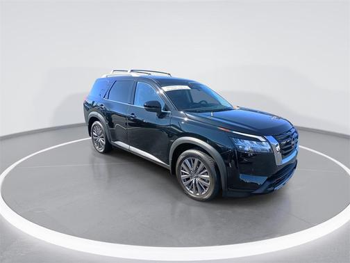 2024 Nissan Pathfinder SL 4WD