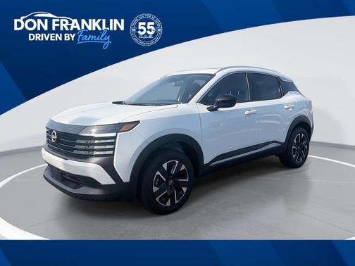 Aspen White Tricoat 2026 Nissan Kicks SV