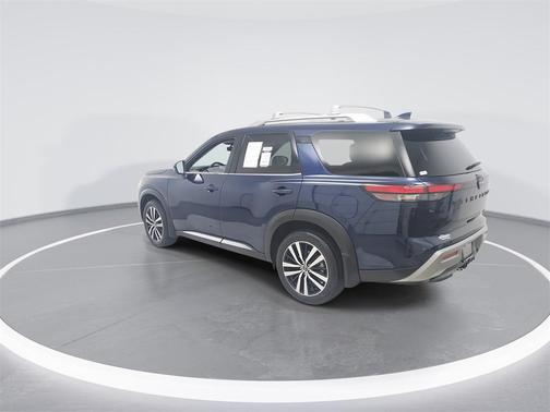 2023 Nissan Pathfinder Platinum 4WD