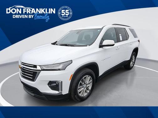 Summit White 2023 Chevrolet Traverse LT Cloth