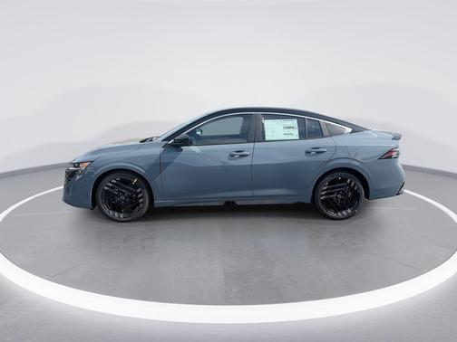 Atlantic Gray Metallic/Super Black 2026 Nissan Sentra SR