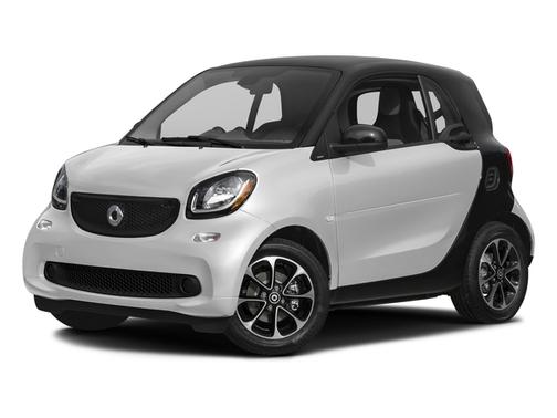 White 2017 smart ForTwo passion