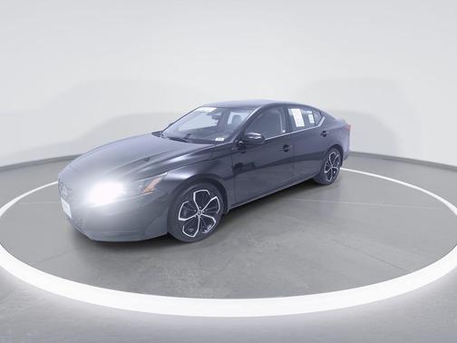 Super Black 2023 Nissan Altima SR Intelligent AWD