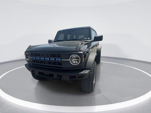 SHADOW BLACK 2024 Ford Bronco Black Diamond